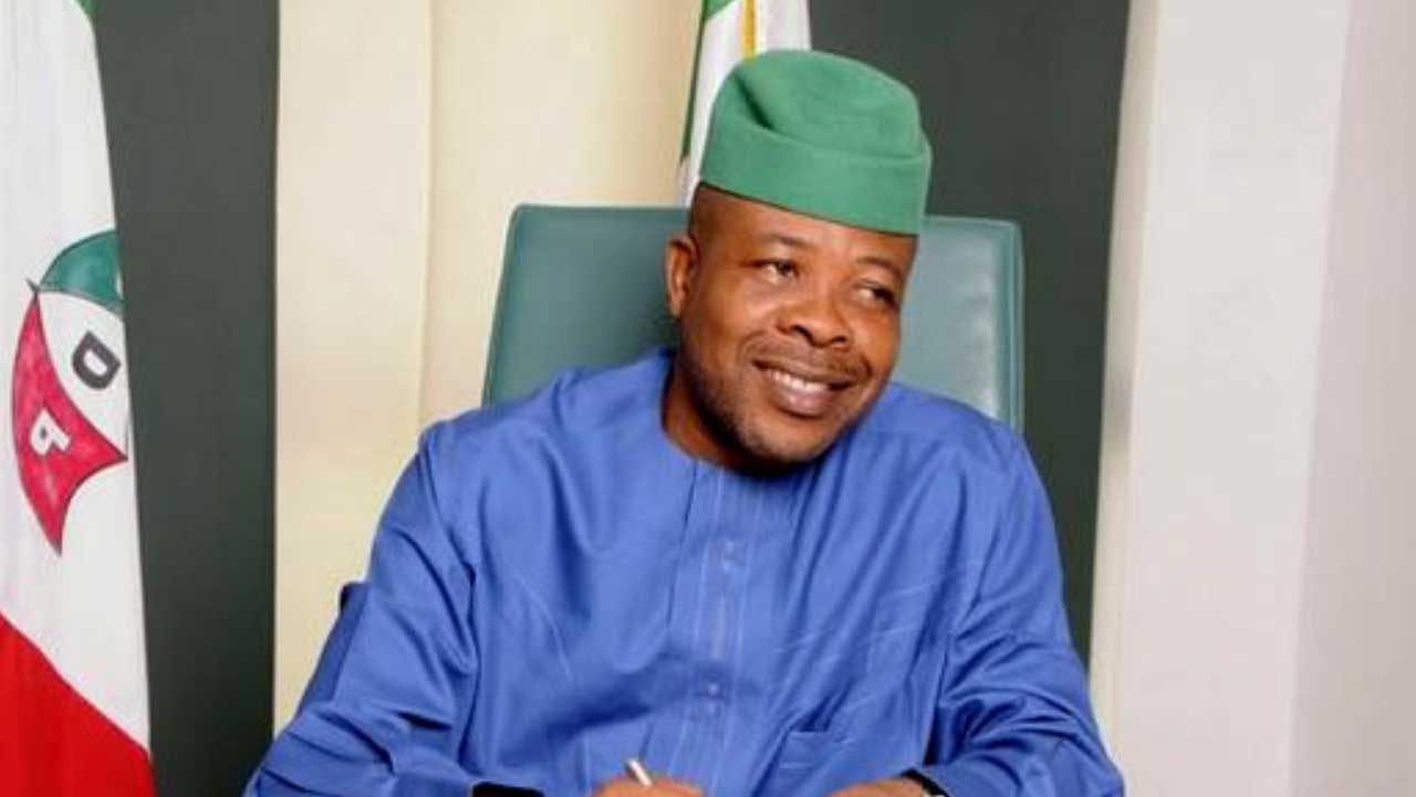 I met State Secretariat With “I Better Pass My Neighbor Generators" —Gov Emeka Ihedioha