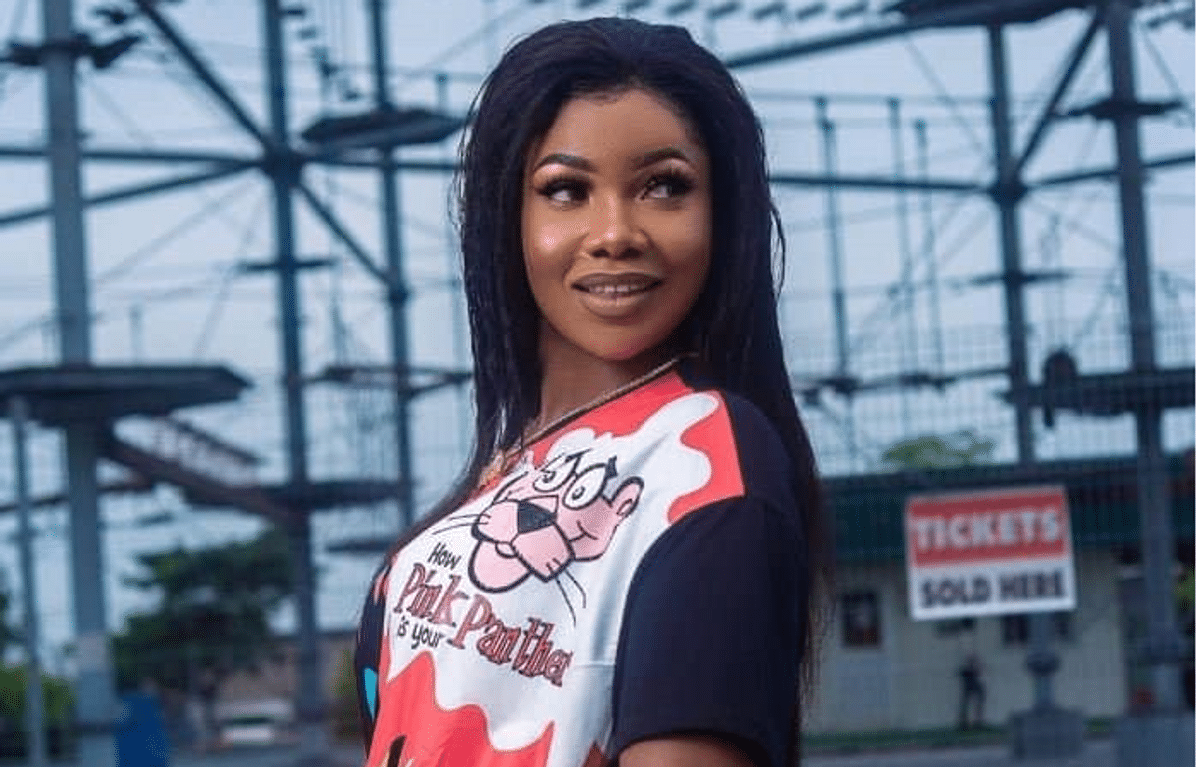 BBNaija: ‘This Is My Life’ – Tacha Kneels, Begs Ebuka, Biggie