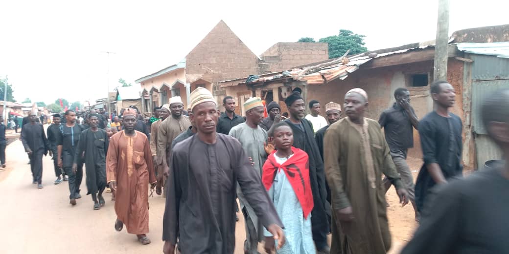 Shiites: Police, IMN Trade Words Over Alleged Killing Of Group Members In Kaduna