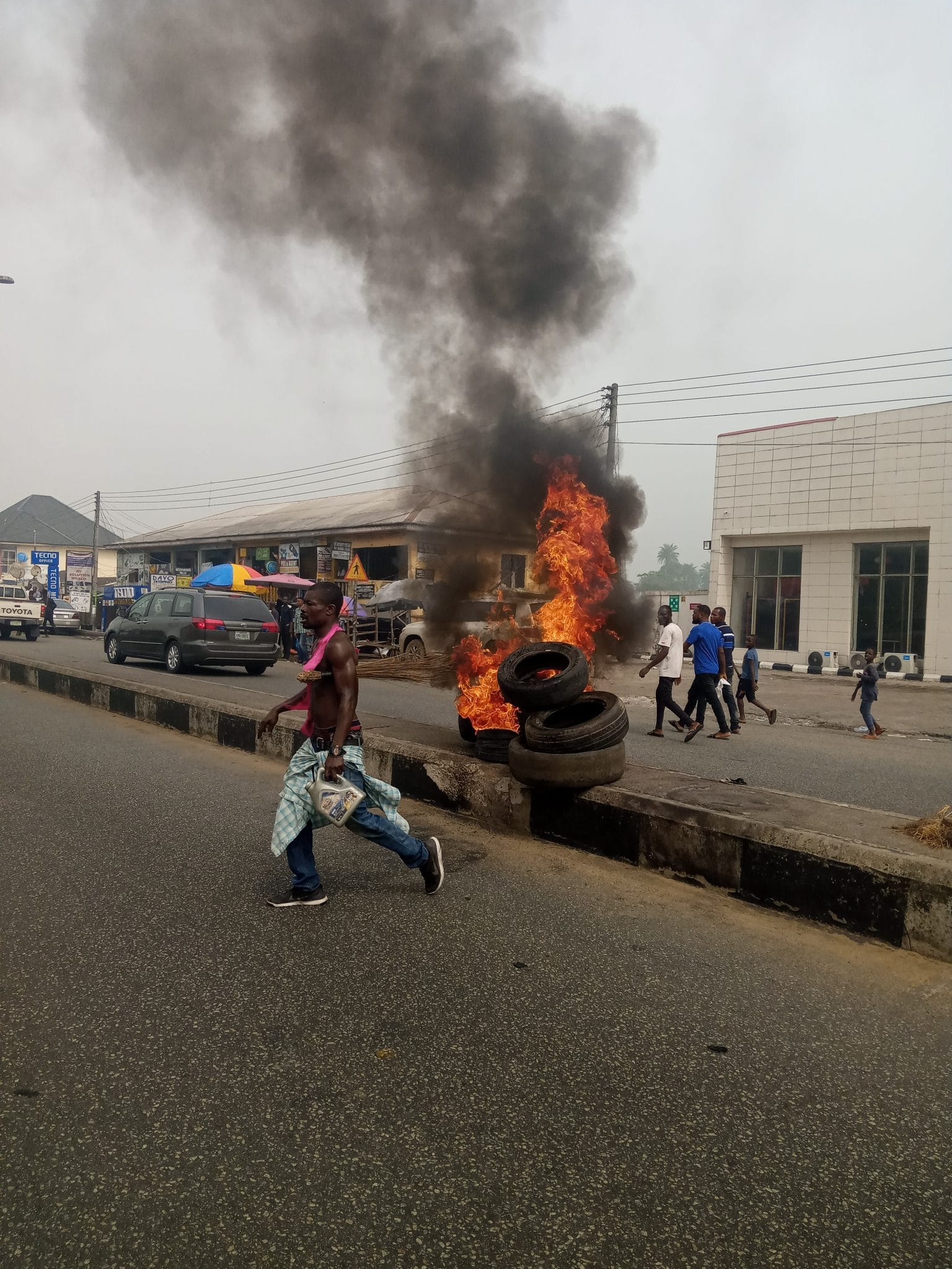 PDP Secretariat Set On Fire Yenagoa Protest Over Supreme Court Ruling