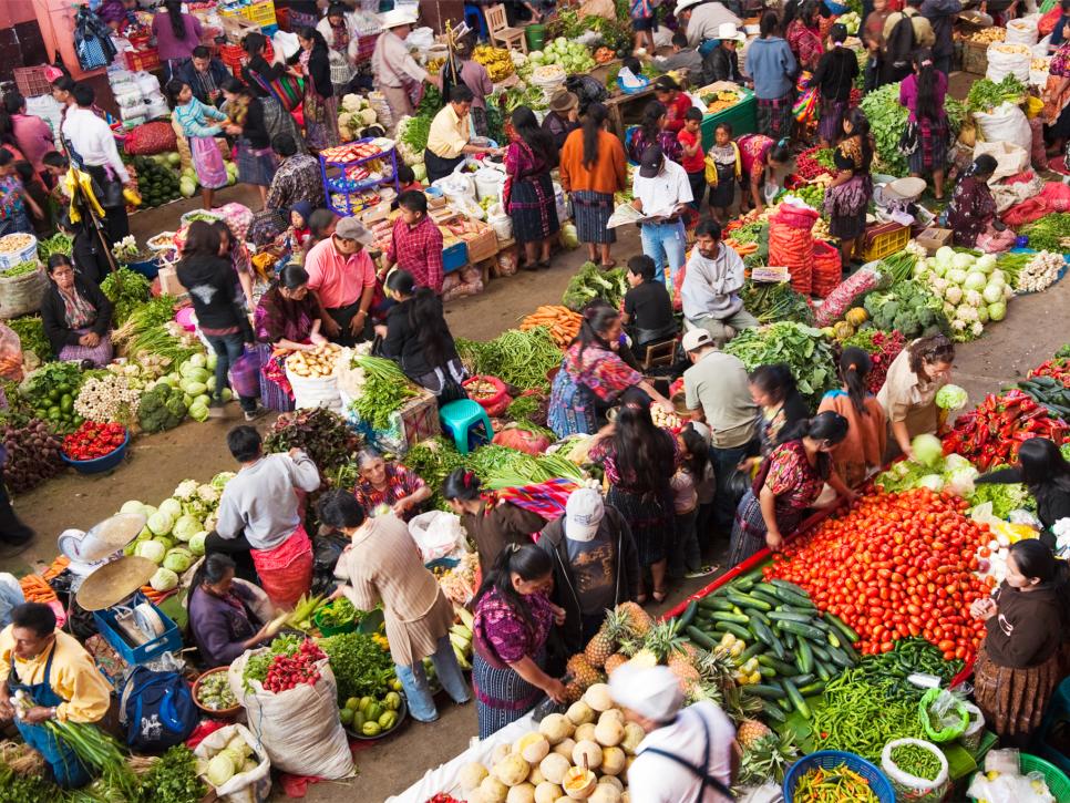 After 2 Days Of Total Lockdown, FG Approves 4-Hour Daily Food Sales